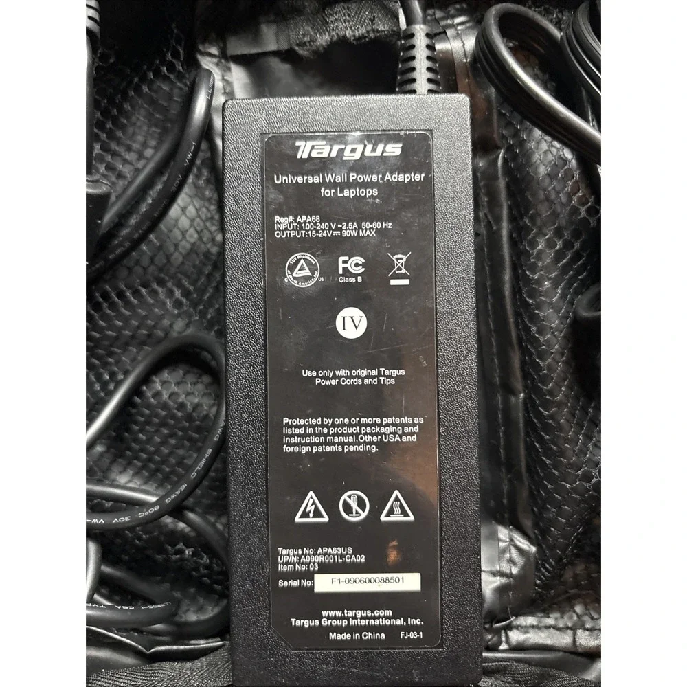 Targus APA68 A Universal Laptop Wall Power Adapter 90W 100-240V Tested